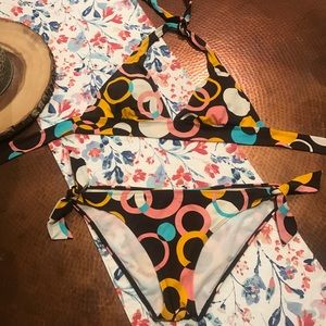 Halter Bikini 👙XL very flattering cut
